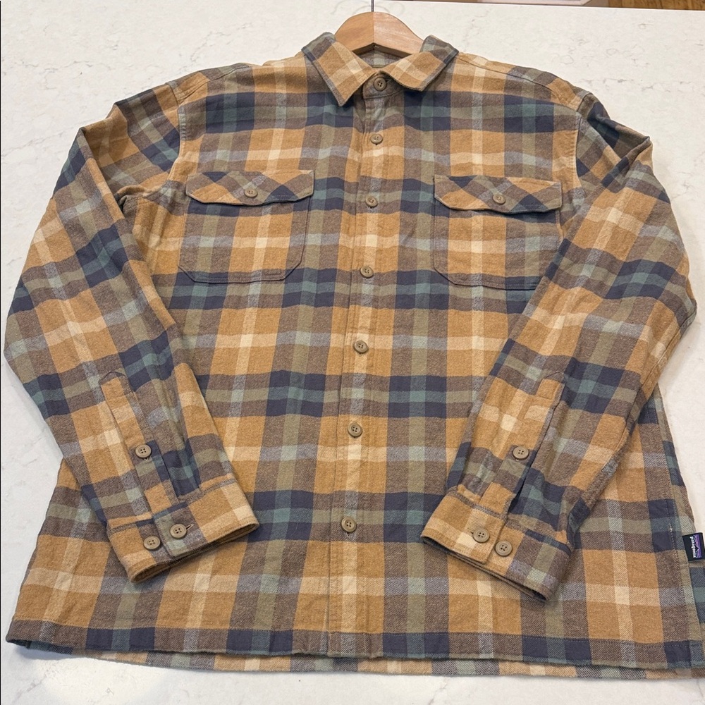Patagonia Men's Long-Sleeved Organic Cotton Midweight Fjord Flannel Shirt Large - Picture 9 of 9